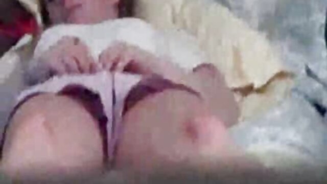 Kualitas HD : Remaja Amerika redtube bokep yang tampak tidak bersalah ingin mengebor pantat Film porno gratis