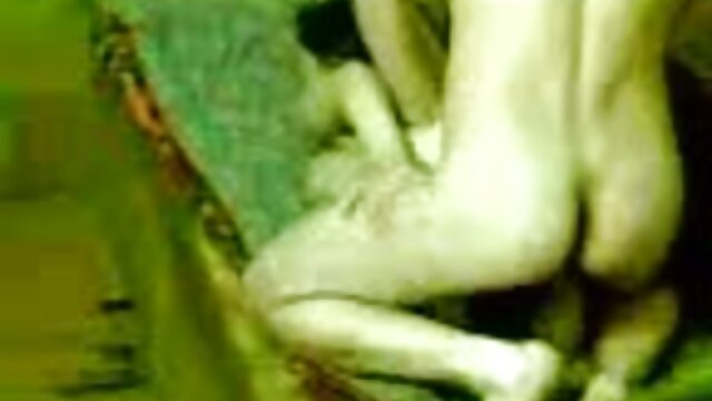 Kualitas HD : Guru whorish Jennifer White mengundang bokep tube terbaru rekan kerja untuk gangbang Film porno gratis