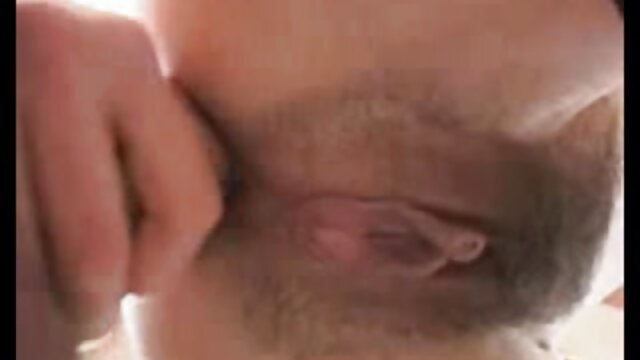 Kualitas HD :  MILF yang lapar dengan bokep tube x piyama dengan penuh semangat mengisap kejantanan yang tebal Film porno gratis 