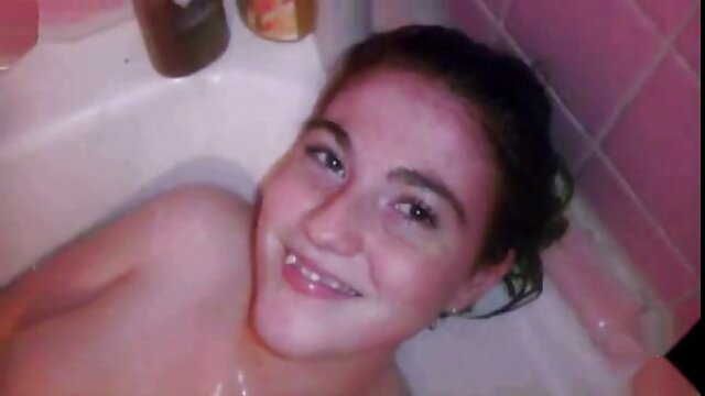 Kualitas HD : Kedua cewek cantik ini bersenang-senang tanpa ada bokep tube8 ayam di sekitar Film porno gratis
