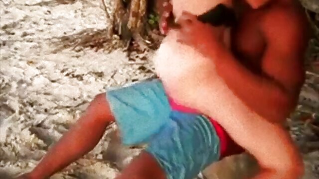 Kualitas HD :  Remaja pirang bertato dengan payudara kecil kacau oleh dong bokep bebe besar Film porno gratis 